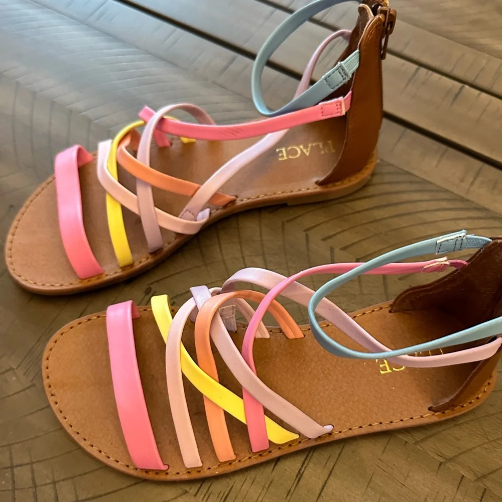 Girls strappy flat sandals colorful size 2 children’s place